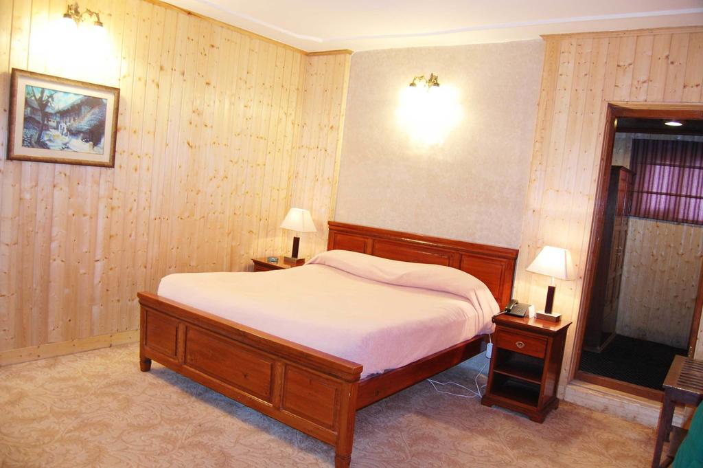 Nedous Hotel Gulmarg Habitación foto
